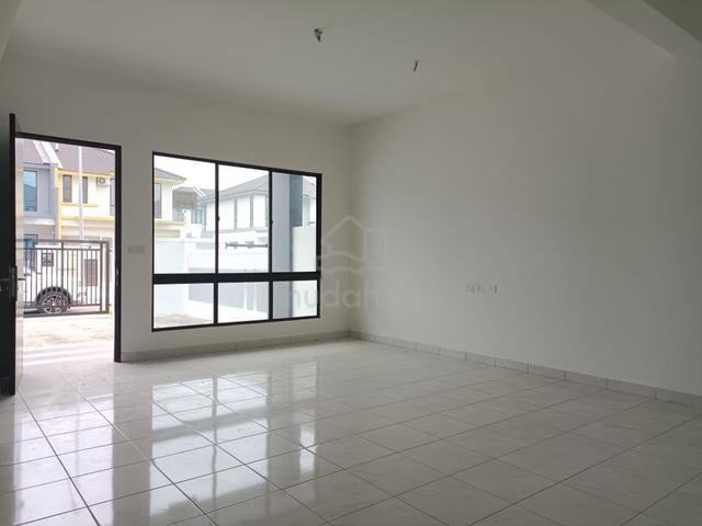Double Storey House Desa Palma Nasa City Near Highway 1