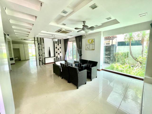 3 Storey Semi-D Bay Garden - Bayan Indah Close to Queensbay mall 1