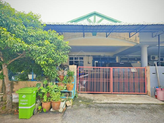Taman Shahzan IM-13 Single Storey near Pantai Selamat Market, Puspacom 1