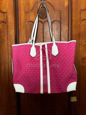 Carousel Image Selected