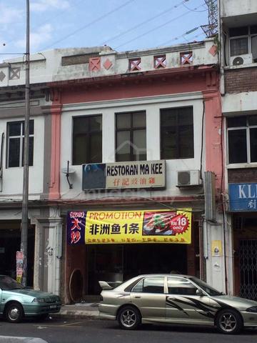 Shoplot (upper unit)  near to LRT Taman Salak Selatan For Rent 1
