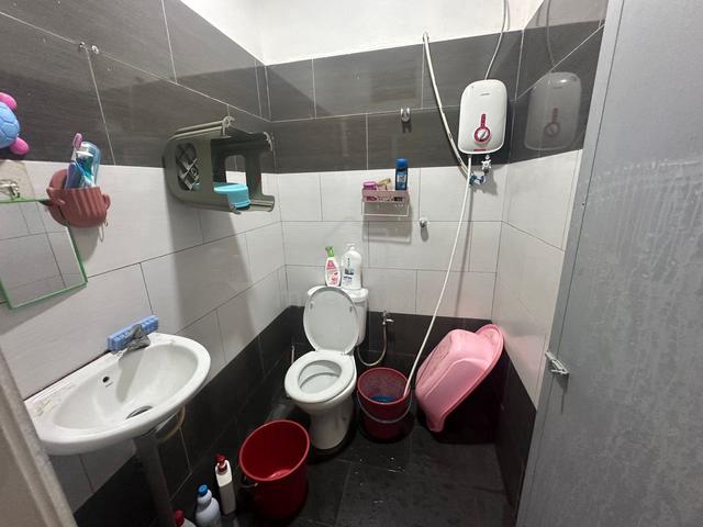 Taman Kota Permai @ Single Storey Terrace Long Car Porch 1