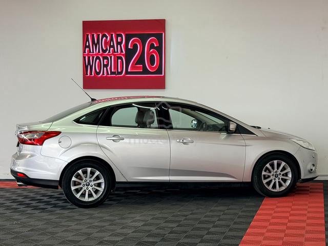 ORI2012 Ford FOCUS 2.0 Ti-VCT TITANUM PLUS SUNROOF - 4