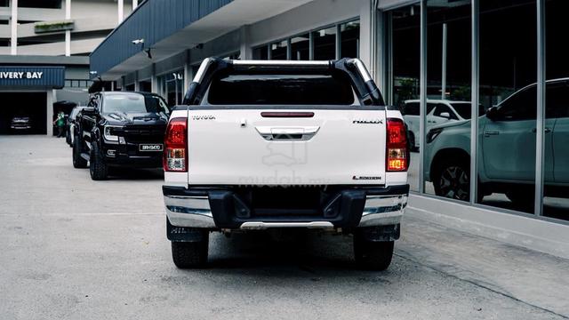 Toyota HILUX 2.8 L-EDITION FLIFT S.RIM L.SEAT 2019 - 4