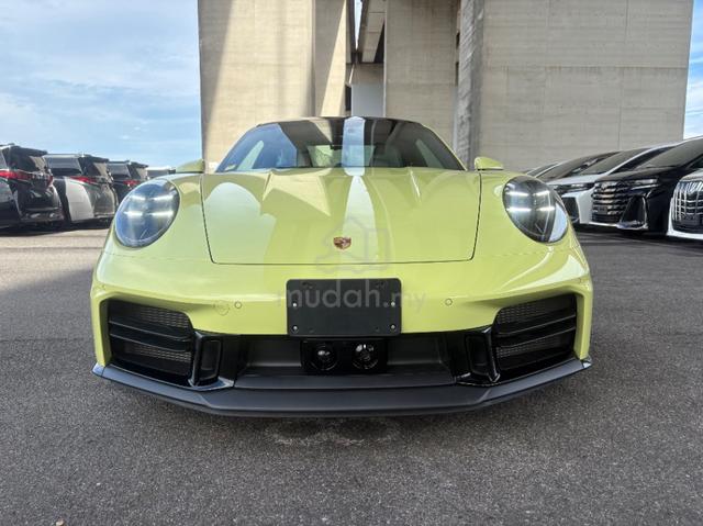 2024 Porsche 911 Carrera 3.0 - 3