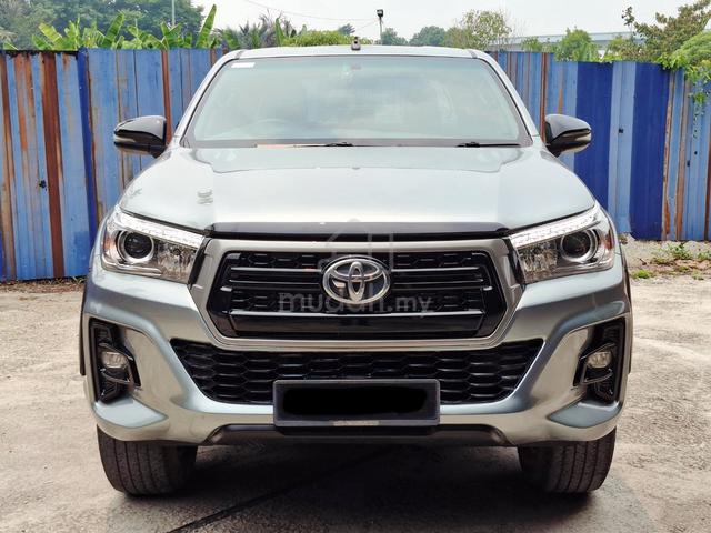 2020 Toyota HILUX 2.8 BLACK EDITION loan kedai - 2