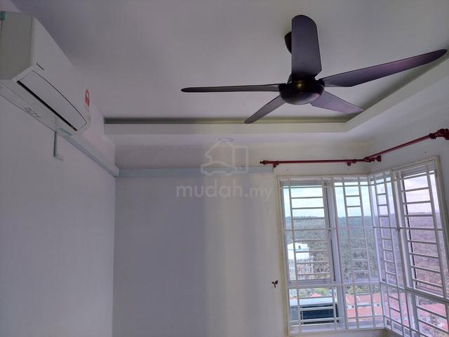 Residensi Laguna Biru 2 1