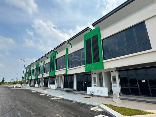 G-Floor Shop @ Impian Prisma , Alam Impian (Facing Main Road) For RENT 1