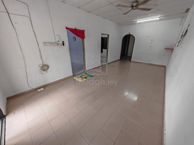 Taman Ungku Tun Aminah Jalan Nakhoda Single Storey for Sale 1