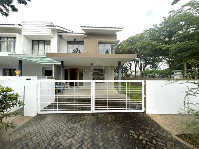Lake View Corner Lot Double Storey Summerglades Cyberjaya 1