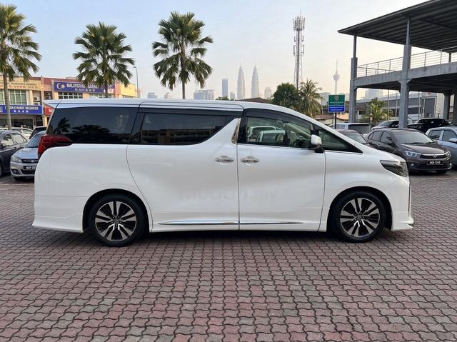2023 Toyota alphard 2.5 SC - 2
