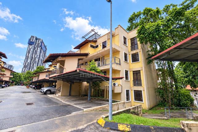 [SAVE UP 72K] Town Villa 1, 1,905sf, Cyberjaya 1
