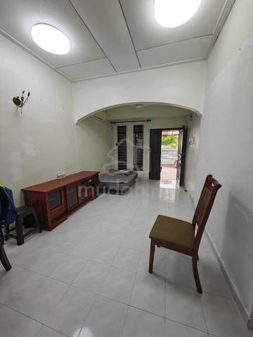 Taman Nong Chik JB bungalow 2 Bedroom 2 bathroom ready to move in 1