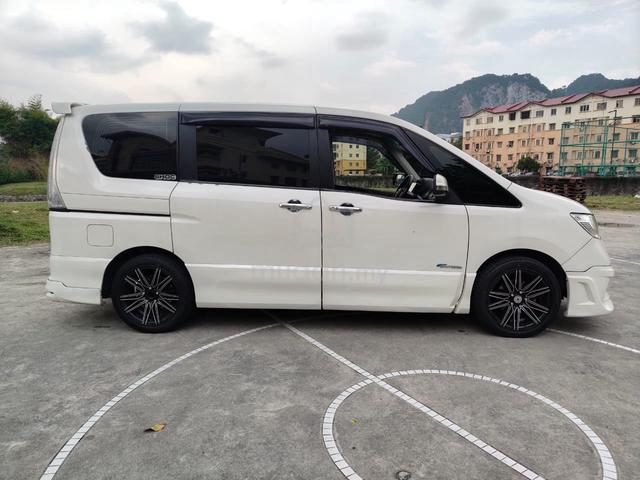 2013 Nissan SERENA 2.0 S-HYBRID HIGHWAY STAR C26 - 4