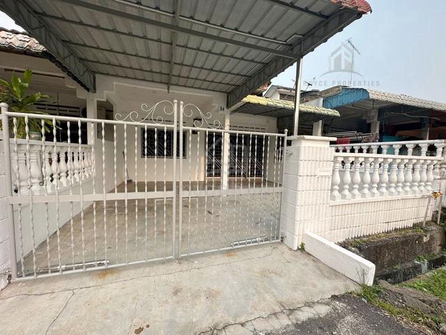 Taman Titiwangsa Kluang Single Storey Terrace For Rent 1