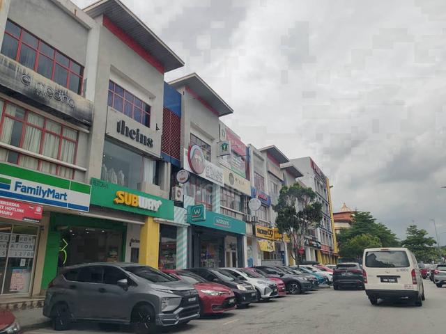 Shah Alam Sek 7  1st floor main road shop at Jakel Uitm Lrt3 school 1