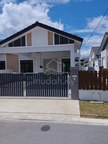 Bandar Botani Parklands Jasin Phase 1 Single storey cluster Semi D 1