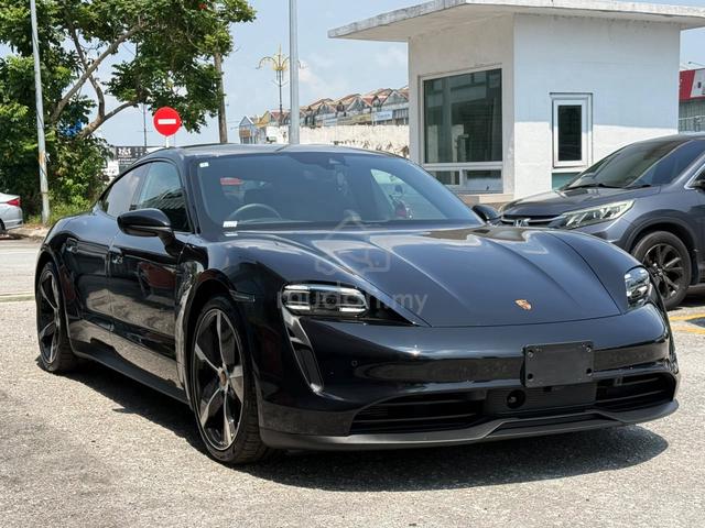 2024 Porsche TAYCAN FULL BLACK 5000KM SPORT CHRONO - 4