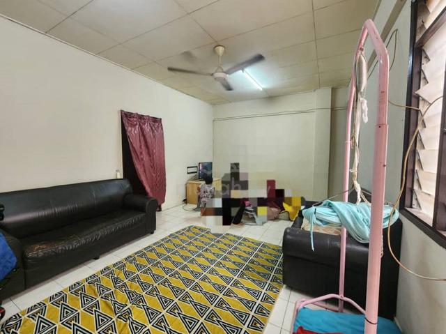 Hata Square Apartment 1
