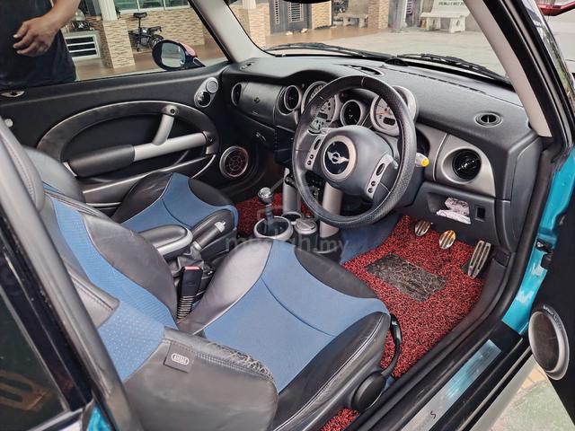MINI Cooper S R53 1.6 Supercharged 6-Speed Manual - 4