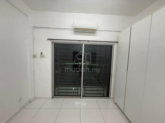 The Twin Residences @ Tampoi 1