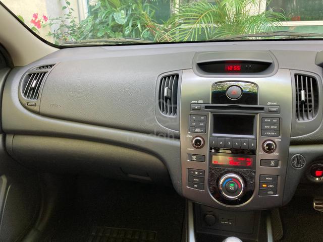 2010 Kia Forte 1.6 SX Auto | Single Family Owner - 4