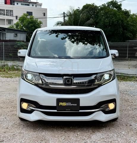 2017 Honda Stepwagon 1.5 SPADA COOL SPIRIT RP3 - 4