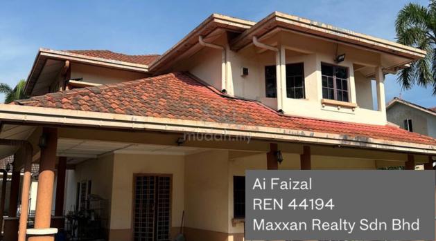 Spacious DOUBLE STOREY BUNGALOW, SEKSYEN 8, SHAH ALAM 1