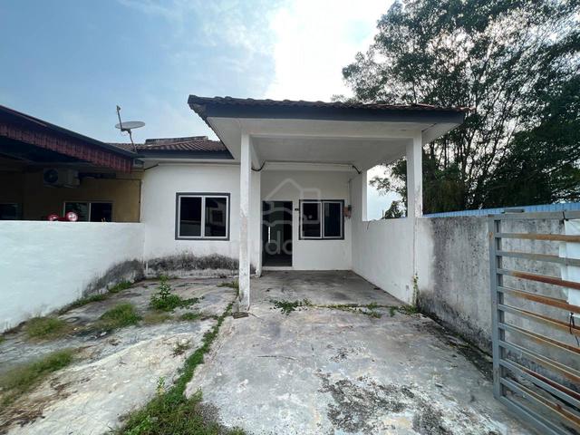 Taman sri cahaya batu gajah 1