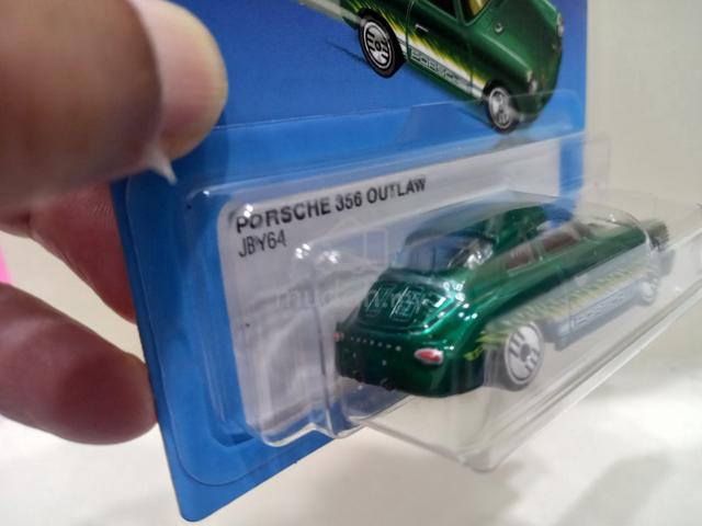 Hot Wheels Ultra Hots Porsche 356 Outlaw Diecast - photo 4 of 6