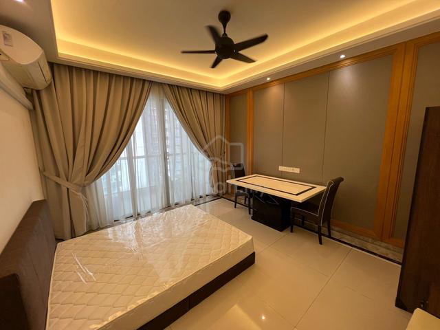 Walkable to CIQ | Balcony Room [ R&F ] 1
