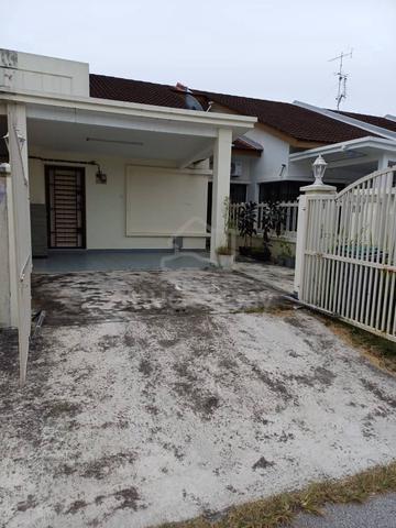 Single Storey Terrace House @ Austin For Sale 1