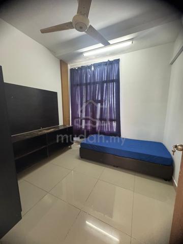 FEMALE UNIT Medium room For Rent @ The Arc Cyberjaya near MMU uoc 1