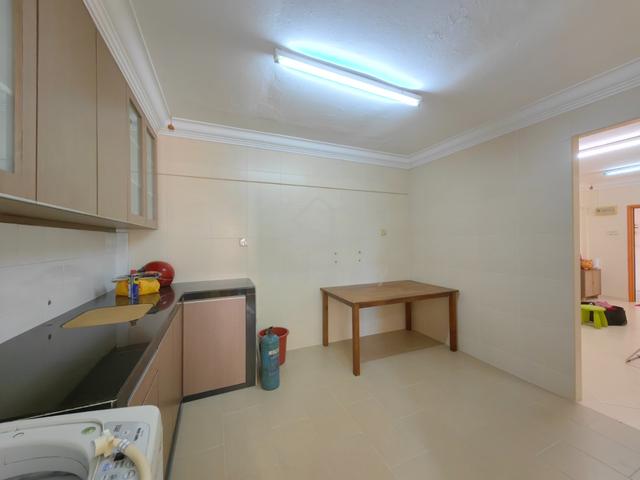 Flat Taman Plentong Utama 4