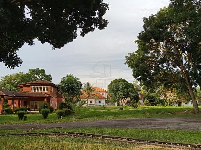 College Heights Garden Resort (Free hold Non Bumi) 1