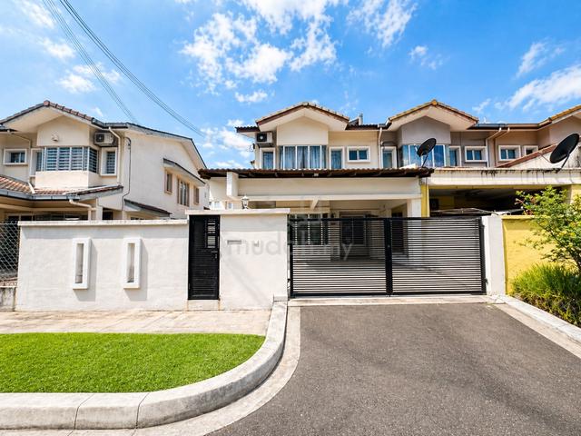 NICELY RENOVATED END LOT 2-Storey Terrace Kelana Idaman, Ara Damansara 1