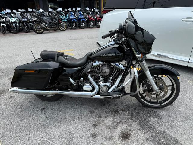 2019 Harley Davidson Street Glide Rushmore 1700cc - photo 2 of 7