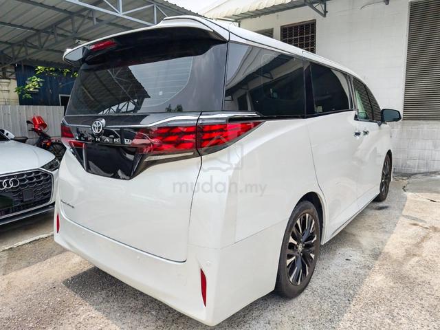 2024 Toyota ALPHARD 2.4 EXECUTIVE LOUNGE By UMW - 2