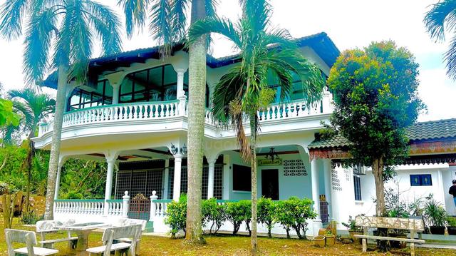 Banglo Dua Tingkat dan Kebun Buah-Buahan 3 Ekar, Daerah Port Dickson 1