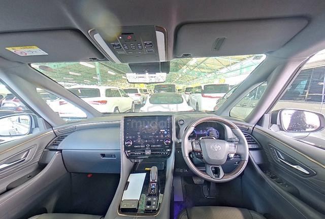 2025 Toyota VELLFIRE 2.4 Z PREMIER ALL WHEEL DRIVE - 5
