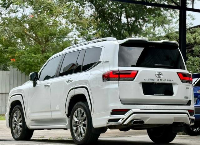 2022/24 Toyota LANDCRUISER 3.5 ZX (A) - 4