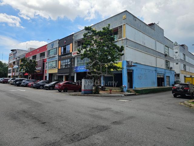 3 storey shop Office Seksyen 15 Shah Alam Selangor 1