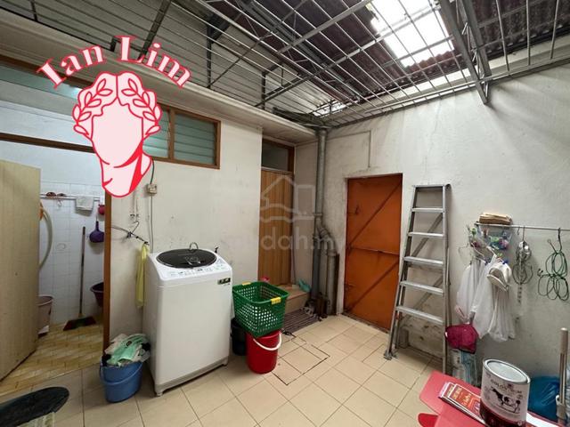 2 STOREY SHOPHOUSE JALAN LUNAS COMMERCIAL AIRnB PULAU TIKUS Georgetown 1