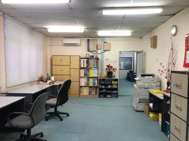 2 Cornerlot Units (3rd Floor) at Sunwaymas Commercial Centre 1