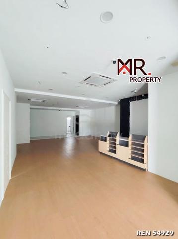 CORNER LOT 3 Storey Shop Lot Bandar Amanjaya FOR RENT 1