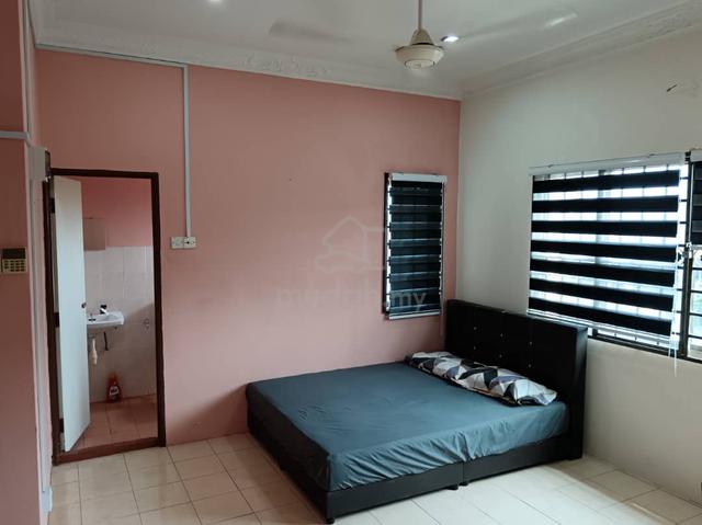 S2 Aircond Room Attach Bathroom Fully Furnished at Taman Bukit Chedang 1