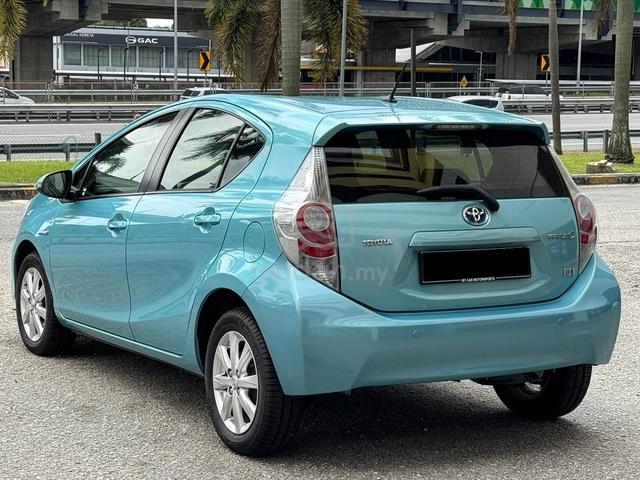 2013 Toyota PRIUS C 1.5 HYBRID HATCHBACK P/START - 3