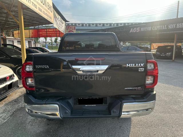 Toyota HILUX 2.4 V (A) 52K KM WRTY 2027 MADE 2022 - 4