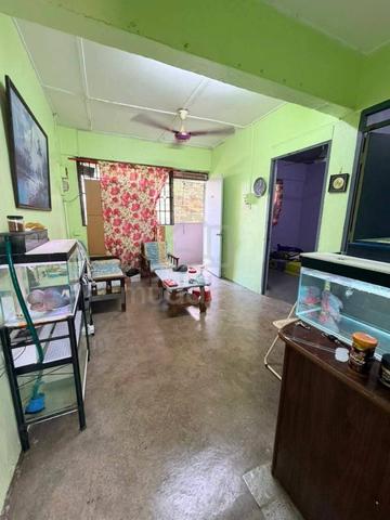 Flat Taman Ungku Tun Aminah 1