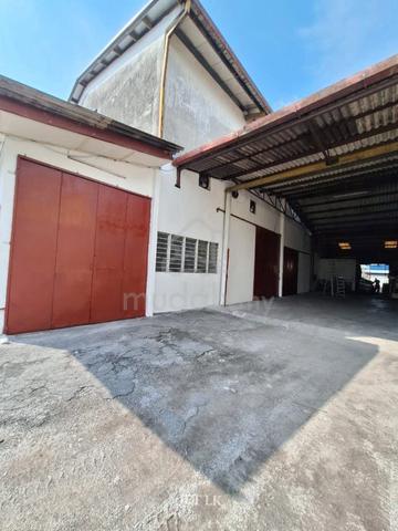W/H Factory @ Jalan Bukit Kemuning - Suitable Logistic Storage Use. 1